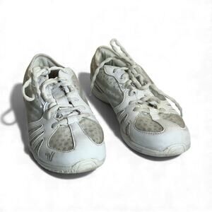 VARSITY LAST PASS CHEER SHOES WHITE Womens SIZE 7.5